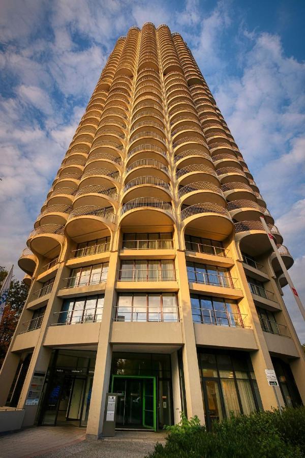 Augsburg Hotelturm Exterior photo